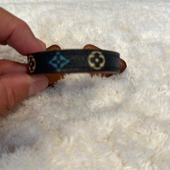 Louis Vuitton Multi Color Monogram Brasle Theda Bracelet - Picture 3 of 5